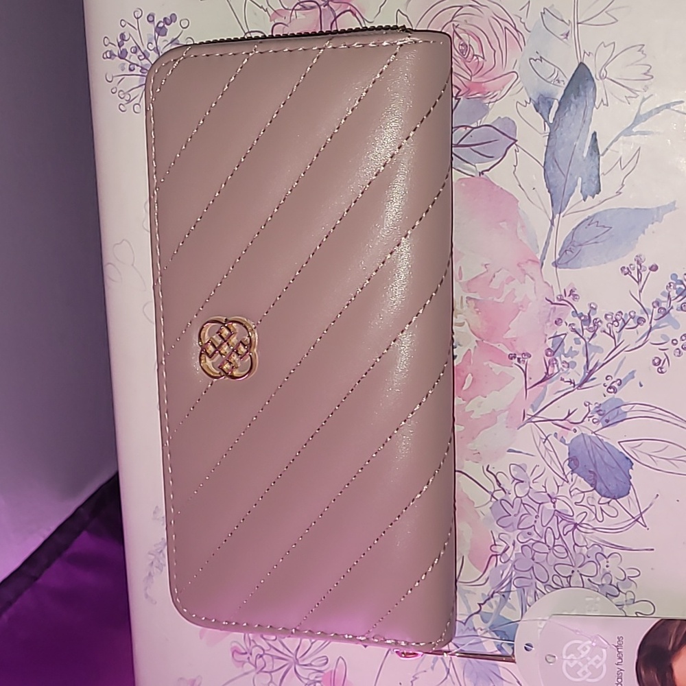 Daisy Fuentes Blush/Pink Zip-Around Clutch Wallet Fits Your Phone